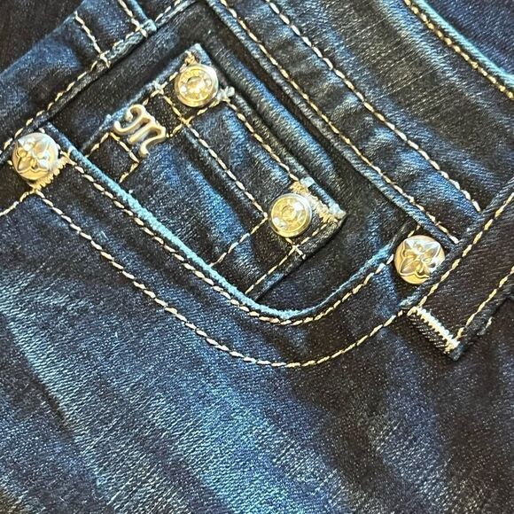 Miss me (NWOT) size 27 low-rise rhinestone embellished & rhinestone button - Picture 7 of 10